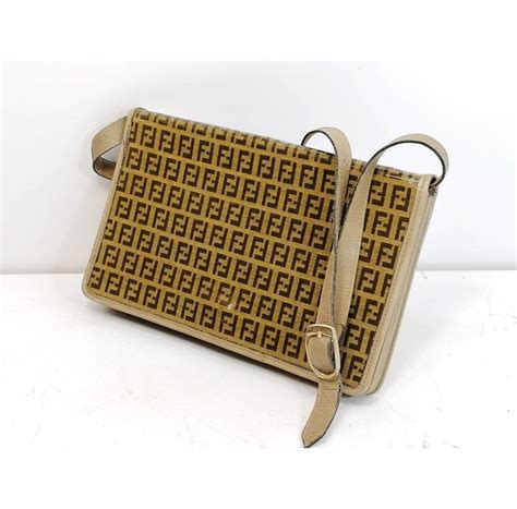 borsa pochette a mano fendi vintage anni 70|Borse Fendi d'Occasione .